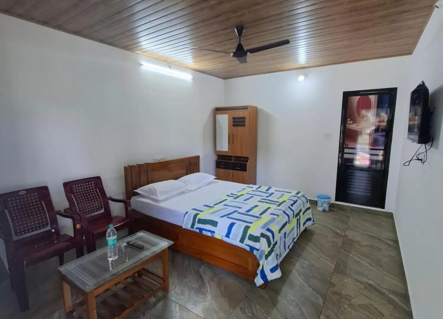 ** Hotel Sandal Mounts Marayoor Maraiyur India
